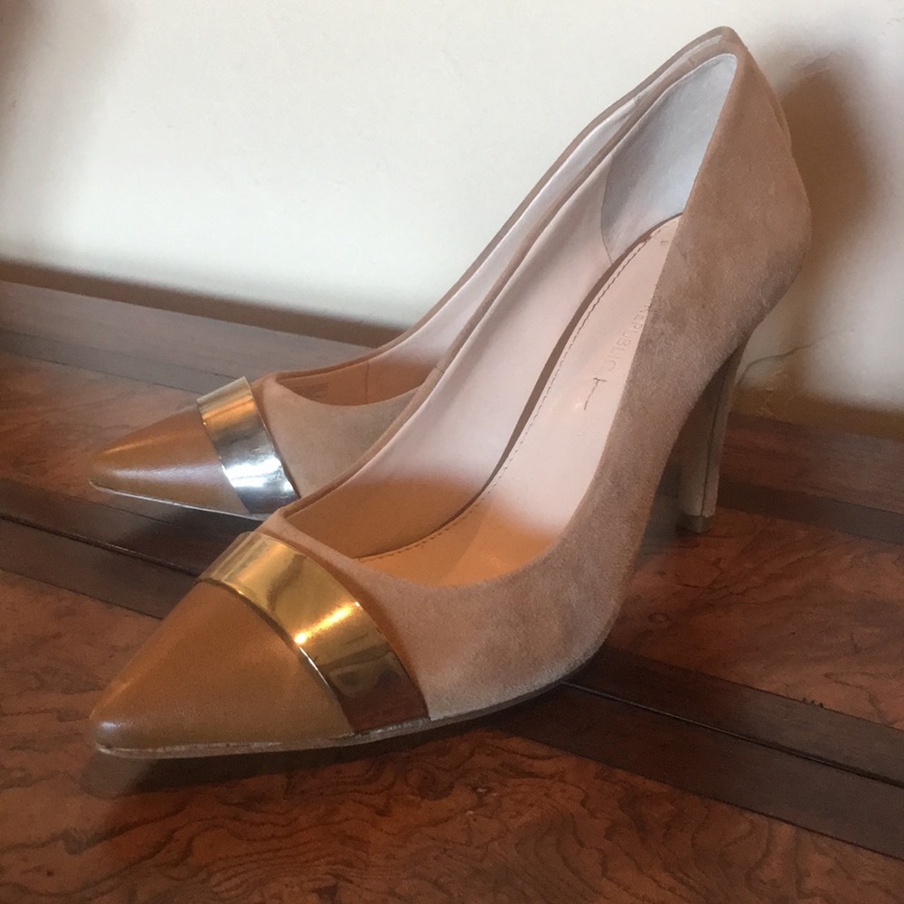 Banana Republic gold and tan size 9 heels.